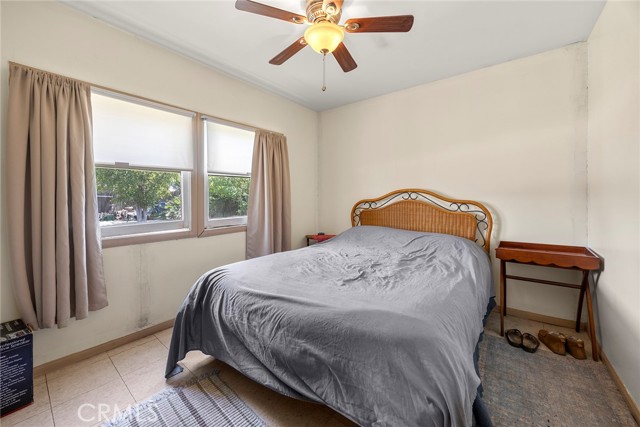 418 W Olive Avenue, La Habra CA: https://media.crmls.org/medias/1f4bb7d7-eab5-4aa5-ae4d-2578ceb100f6.jpg