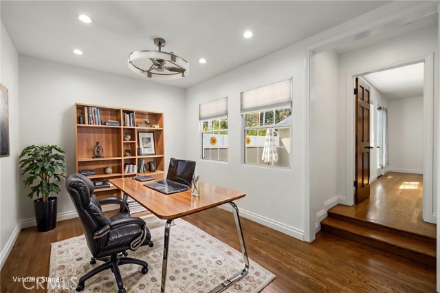 Detail Gallery Image 18 of 38 For 4757 Darien, Torrance,  CA 90503 - 4 Beds | 2 Baths