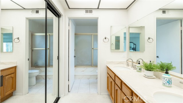 19448 Crystal Ridge Lane, Porter Ranch CA: https://media.crmls.org/medias/1f4db130-f5d4-4df9-8384-cdff91d6d5fd.jpg