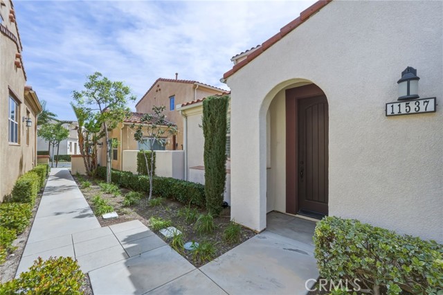 Detail Gallery Image 5 of 35 For 11537 Amalfi, Porter Ranch,  CA 91326 - 2 Beds | 3 Baths