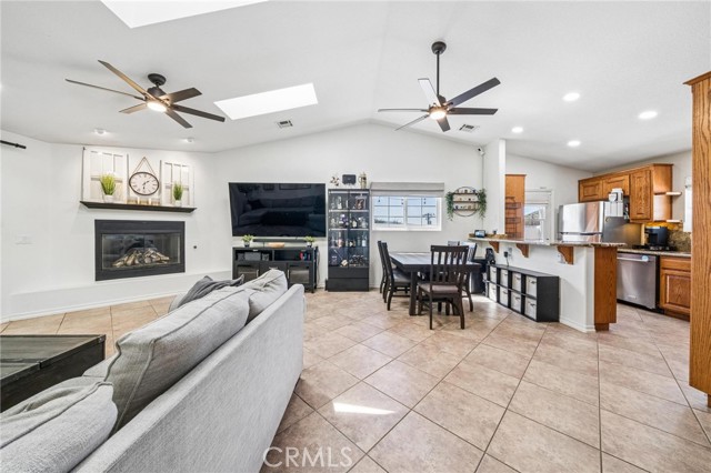 Detail Gallery Image 7 of 36 For 27920 Camp Plenty Rd, Canyon Country,  CA 91351 - 3 Beds | 2 Baths