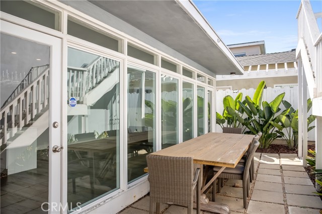 525 21st St, Manhattan Beach, California 90266, 3 Bedrooms Bedrooms, ,1 BathroomBathrooms,Residential,For Sale,21st St,SB25020966
