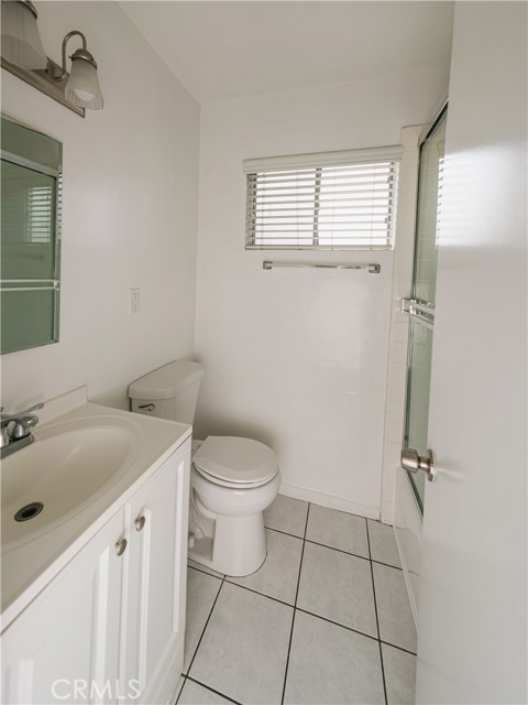 Detail Gallery Image 20 of 26 For 2321 Florida St a,  Huntington Beach,  CA 92648 - 2 Beds | 1 Baths