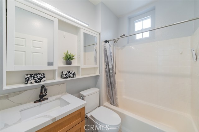 144 Coral Rose, Irvine CA: https://media.crmls.org/medias/1f4faa58-650d-4d56-8fec-27d73c7c60e6.jpg