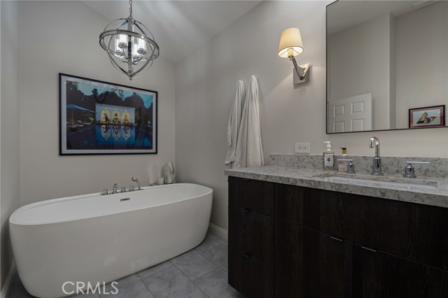 Detail Gallery Image 18 of 41 For 314 Appaloosa Way, Palm Desert,  CA 92211 - 2 Beds | 3/1 Baths