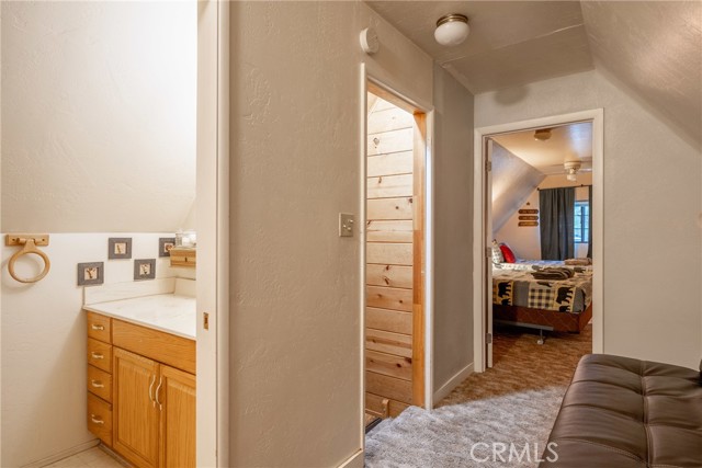 Detail Gallery Image 28 of 34 For 211 W Sherwood Bld, Big Bear City,  CA 92314 - 3 Beds | 2 Baths