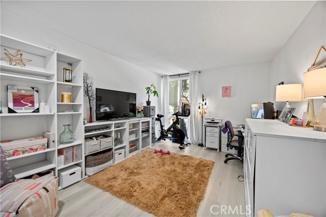 Detail Gallery Image 23 of 58 For 6315 Green Valley #100,  Culver City,  CA 90230 - 2 Beds | 2 Baths