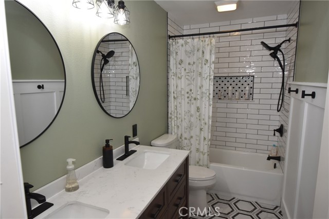 Detail Gallery Image 16 of 23 For 38124 Placer Creek, Murrieta,  CA 92562 - 5 Beds | 3 Baths