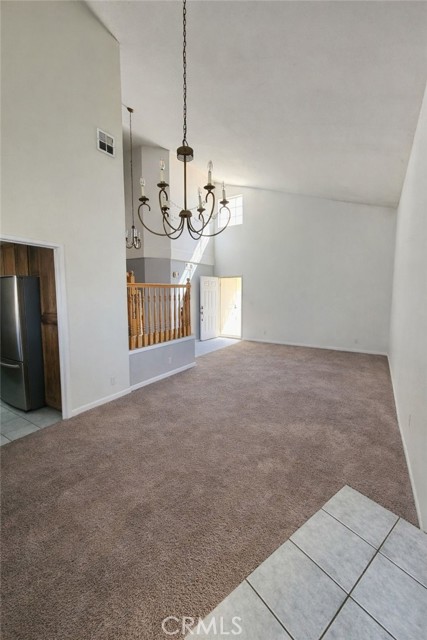 Detail Gallery Image 5 of 20 For 17068 Jurassic, Victorville,  CA 92394 - 4 Beds | 3 Baths