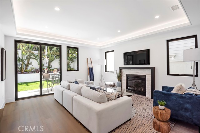 544 Helberta Avenue, Redondo Beach, California 90277, 4 Bedrooms Bedrooms, ,2 BathroomsBathrooms,Residential,Sold,Helberta,SB21084737
