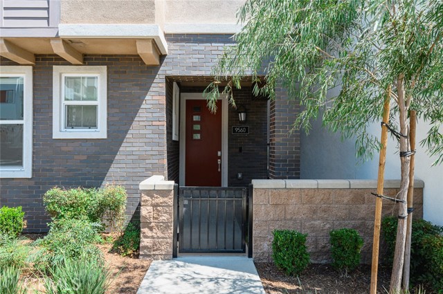 Detail Gallery Image 2 of 49 For 9560 Hammock Place, Rancho Cucamonga,  CA 91730 - 4 Beds | 3/1 Baths