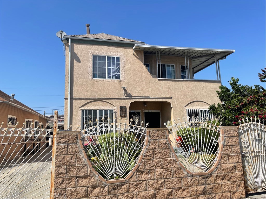 Triplex at 705 W 41ST Drive