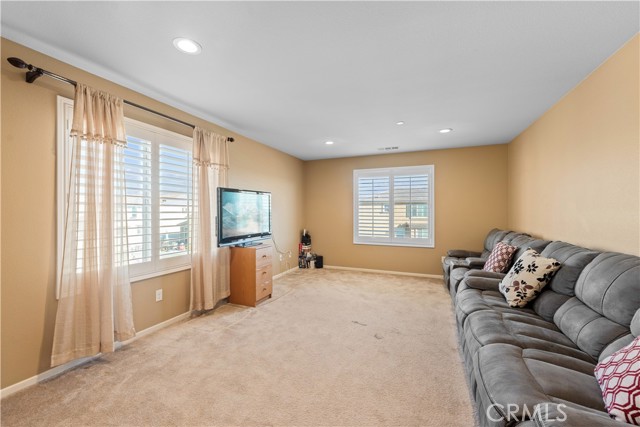 1019 Vallejo Street, Perris CA: https://media.crmls.org/medias/1f5509ca-6f04-43ba-8ce0-0659ded388dd.jpg