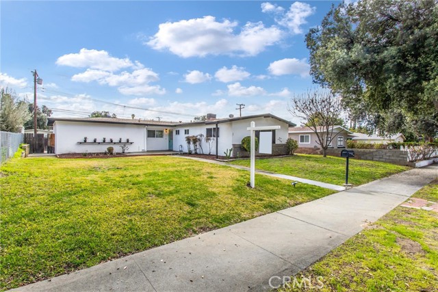 Detail Gallery Image 2 of 37 For 1440 E Colton Ave, Redlands,  CA 92374 - 4 Beds | 2 Baths