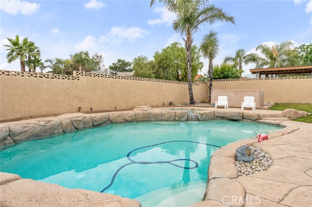 6264 N Beechwood Avenue, San Bernardino CA: https://media.crmls.org/medias/1f55c1d0-0d58-4d07-93ab-b1eef6241f37.jpg