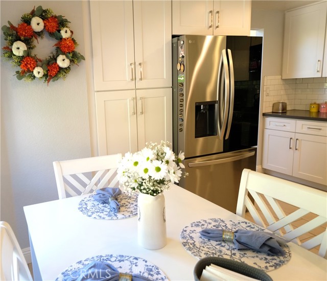 Detail Gallery Image 4 of 13 For 10830 Se Yolo St, Rancho Cucamonga,  CA 91701 - 3 Beds | 2/1 Baths