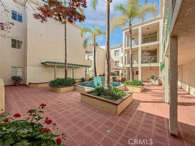 Detail Gallery Image 41 of 50 For 5420 Sylmar Ave #118,  Sherman Oaks,  CA 91401 - 2 Beds | 2 Baths