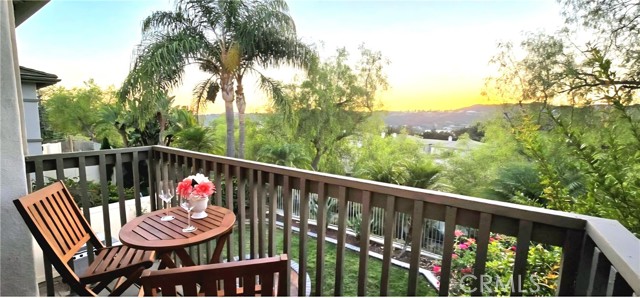 15 Niblick Lane, Coto de Caza CA: https://media.crmls.org/medias/1f5644ec-41e3-4ae8-948d-174a1d7a53c5.jpg