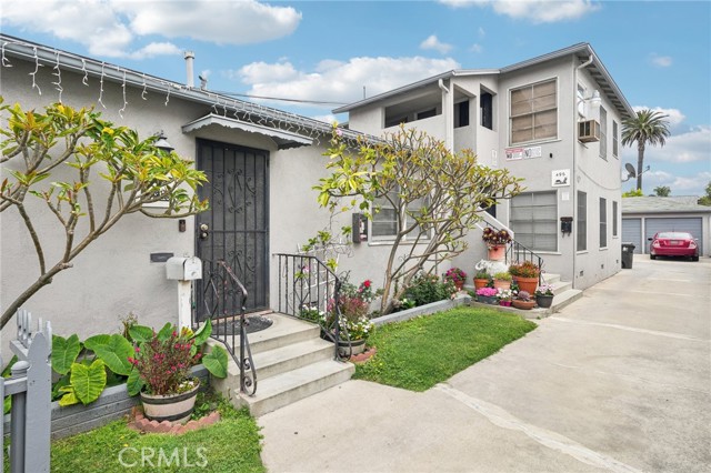 Detail Gallery Image 1 of 16 For 494 Almond Ave, Long Beach,  CA 90802 - – Beds | – Baths