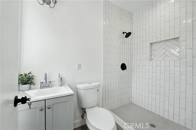 Detail Gallery Image 63 of 69 For 3031 Vineyard Ave, Los Angeles,  CA 90016 - – Beds | – Baths