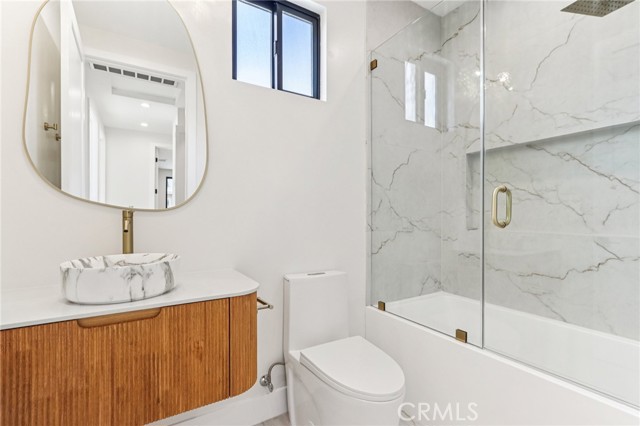 Detail Gallery Image 43 of 72 For 8006 Lloyd Ave, North Hollywood,  CA 91605 - 7 Beds | 6 Baths