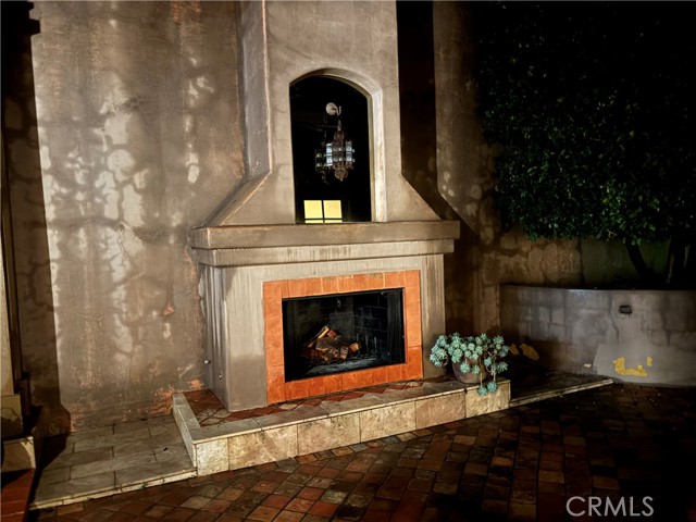 Detail Gallery Image 64 of 70 For 1316 Beverly Grove Pl, Beverly Hills,  CA 90210 - 5 Beds | 6/2 Baths