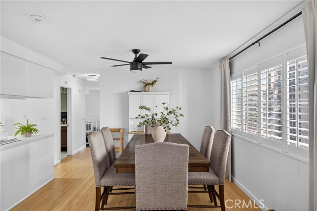 Detail Gallery Image 14 of 43 For 222 S Guadalupe Ave #1,  Redondo Beach,  CA 90277 - 4 Beds | 2/1 Baths