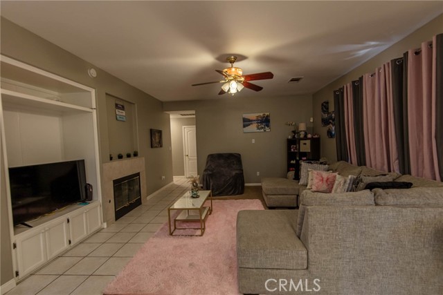 803 Mountain Park Drive, Bakersfield CA: https://media.crmls.org/medias/1f582673-c98b-42f3-9226-9d364e071c80.jpg