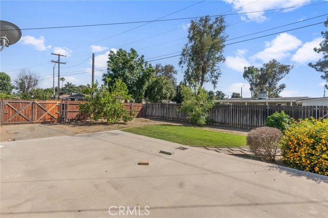 3604 Cortez Street, Riverside CA: https://media.crmls.org/medias/1f5832b0-09ad-4cd1-9132-56bde9b7a3fd.jpg