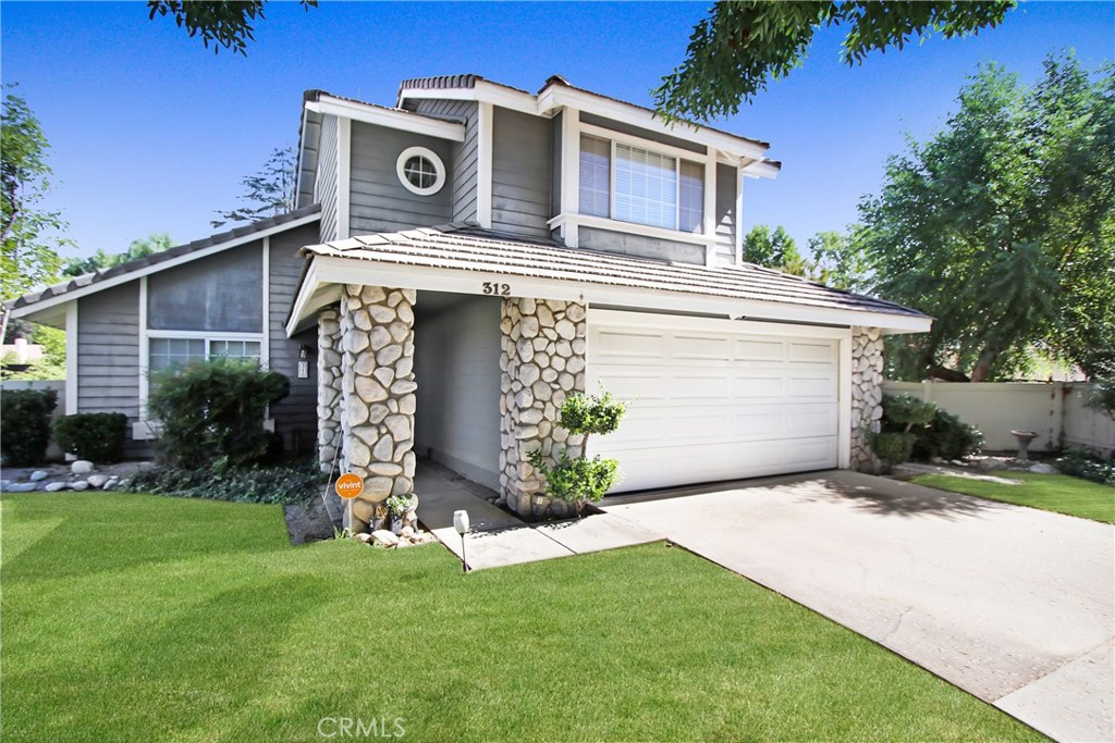 312 Barrington Circle