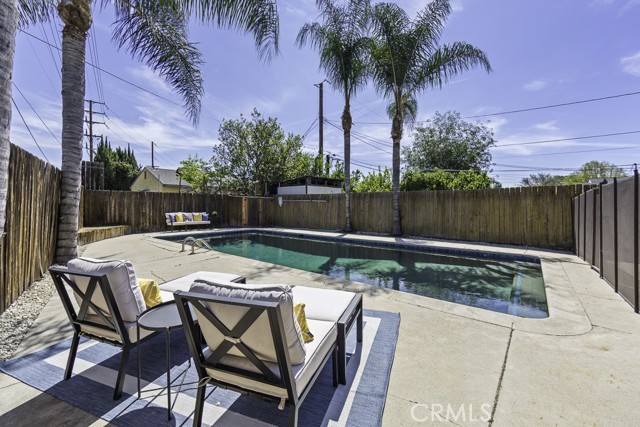 Detail Gallery Image 38 of 44 For 1832 N Brighton, Burbank,  CA 91506 - 2 Beds | 1 Baths