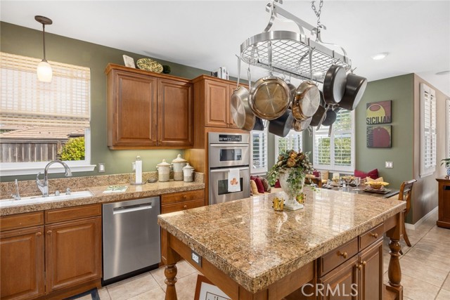 1549 Via Rojas, Templeton CA: https://media.crmls.org/medias/1f5a28de-946f-4183-90f3-ea9e93fffa96.jpg