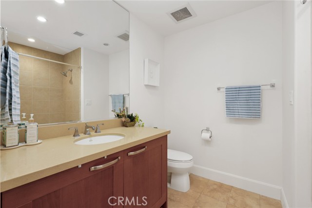 Detail Gallery Image 40 of 55 For 3049 Scholarship, Irvine,  CA 92612 - 2 Beds | 2/1 Baths