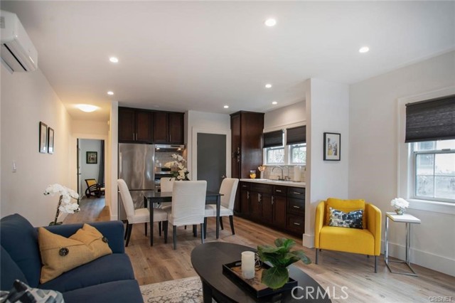 908 Victoria Avenue, Venice CA: https://media.crmls.org/medias/1f5b5822-cceb-44f0-9765-71f178d7d8d2.jpg