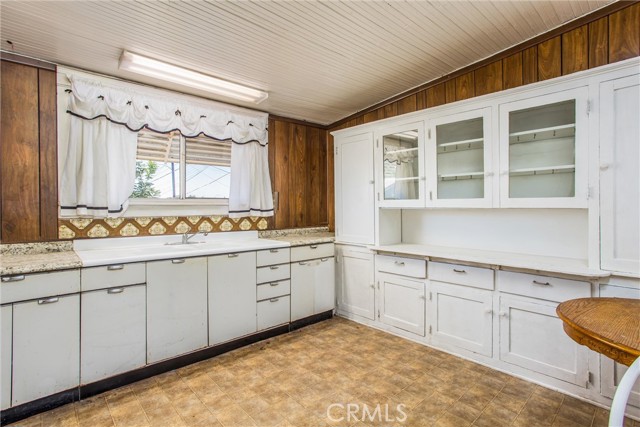 559 Edgar Avenue, Beaumont, California 92223, ,Commercial Sale,For Sale,559 Edgar Avenue,CRIG25155601