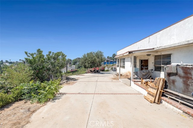 114 N Bonnie Beach Place, East Los Angeles CA: https://media.crmls.org/medias/1f5c7966-dabc-4056-a315-d7722d0a4a08.jpg