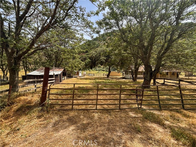 Detail Gallery Image 11 of 13 For 124 Lockwood San Ardo Road, San Ardo,  CA 93450 - 3 Beds | 1 Baths