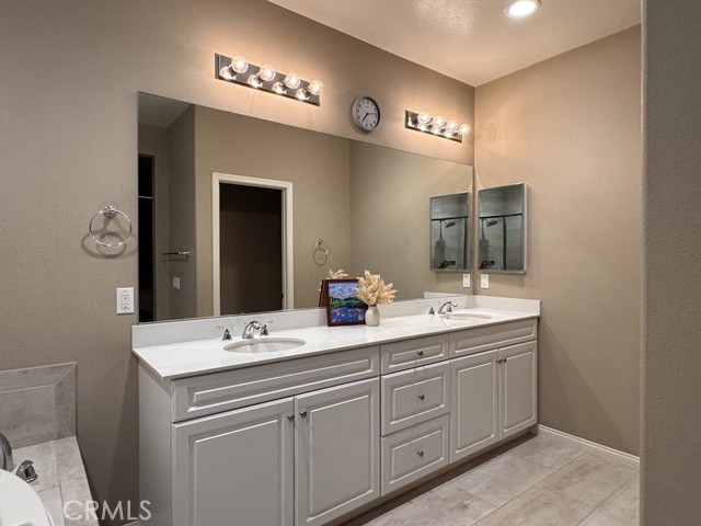 Detail Gallery Image 15 of 32 For 7972 Sunflower St, Highland,  CA 92346 - 3 Beds | 2/1 Baths
