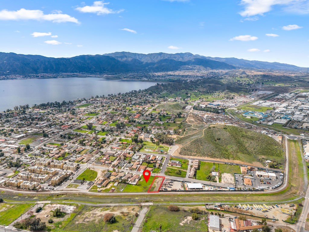 Lake Elsinore, CA 92530