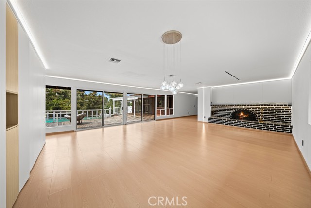 27411 Santa Fe Street, Hemet CA: https://media.crmls.org/medias/1f61e8bb-c9c9-4aec-8530-f99864cc0f07.jpg