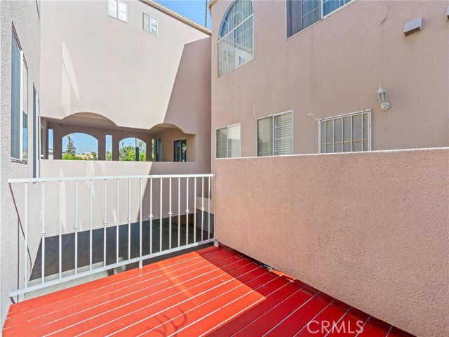 Detail Gallery Image 29 of 30 For 408 W Queen St #111,  Inglewood,  CA 90301 - 3 Beds | 2/1 Baths