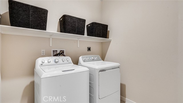 Detail Gallery Image 13 of 22 For 2721 E Amberley Privado, Ontario,  CA 91762 - 2 Beds | 2/1 Baths