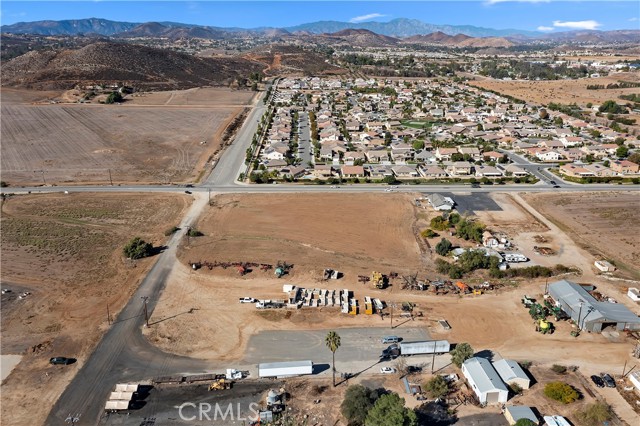 27860 Garbani Road, Menifee CA: https://media.crmls.org/medias/1f643811-528d-49d5-870f-5a3457b8aefb.jpg