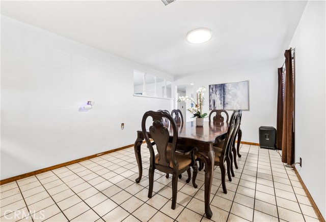 Detail Gallery Image 6 of 43 For 6601 Chapman Ave, Garden Grove,  CA 92845 - 3 Beds | 1/1 Baths