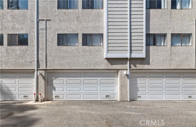 Detail Gallery Image 31 of 31 For 4652 Don Lorenzo #B,  Los Angeles,  CA 90008 - 3 Beds | 3 Baths