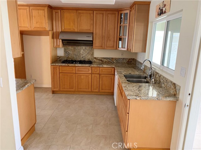 Detail Gallery Image 5 of 20 For 10052 Hemlock St, Rancho Cucamonga,  CA 91730 - 4 Beds | 2 Baths