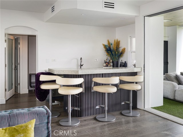 Detail Gallery Image 26 of 33 For 360 Hillcrest Street, El Segundo,  CA 90245 - 4 Beds | 4 Baths