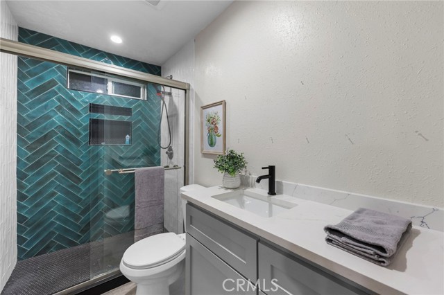 829 Foxworth photo 28