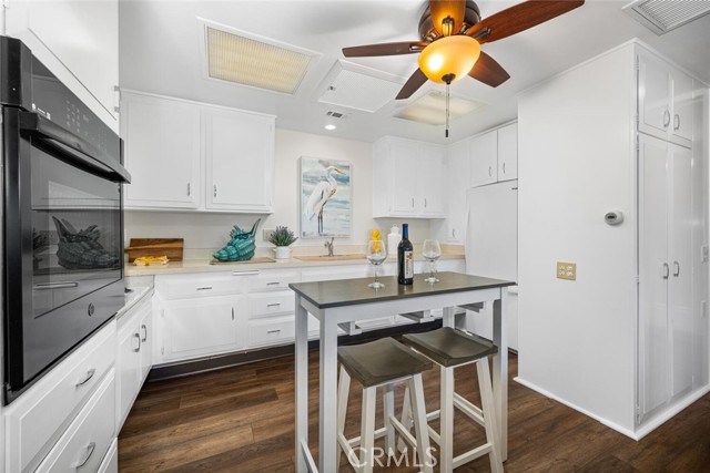 1621 Interlachen, Seal Beach CA: https://media.crmls.org/medias/1f66836b-d728-45b5-a8fc-132bac68a393.jpg