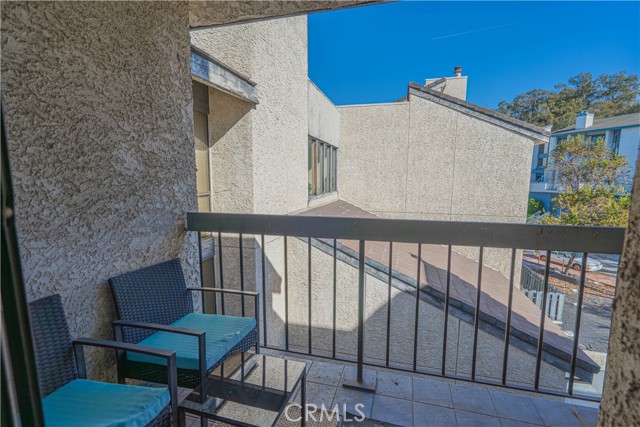 Detail Gallery Image 29 of 56 For 4239 via Arbolada #303,  Los Angeles,  CA 90042 - 2 Beds | 2 Baths